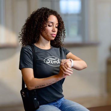 Ford Oval Womens Vintage Charcoal Gray Short Sleeve T-Shirt